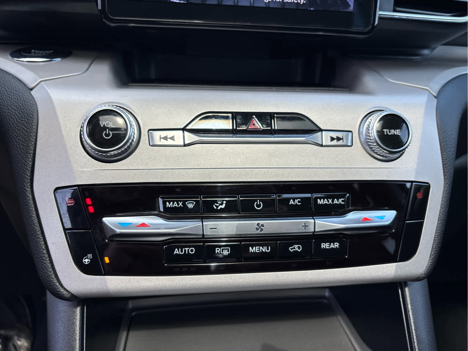 Certified 2023 Ford Explorer XLT w/ Equipment Group 202A image 18