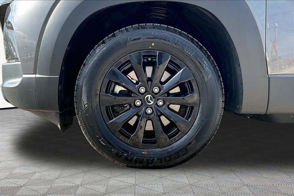 Used 2025 MAZDA CX-50 AWD 2.5 Hybrid w/ Premium Pkg image 9
