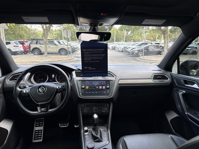 Used 2020 Volkswagen Tiguan SE R-Line AWD/4WD image 25