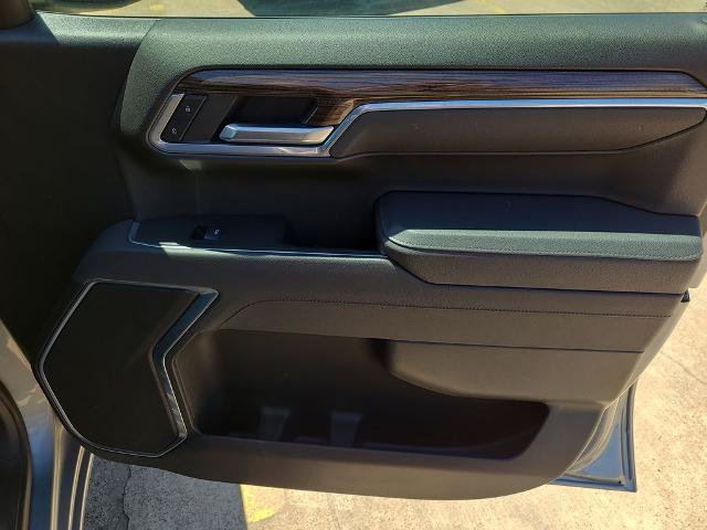 Used 2026 Chevrolet Silverado 1500 LT AWD/4WD image 9