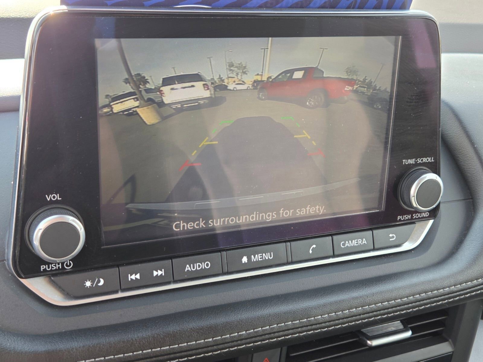 Used 2023 Nissan Rogue SV image 21