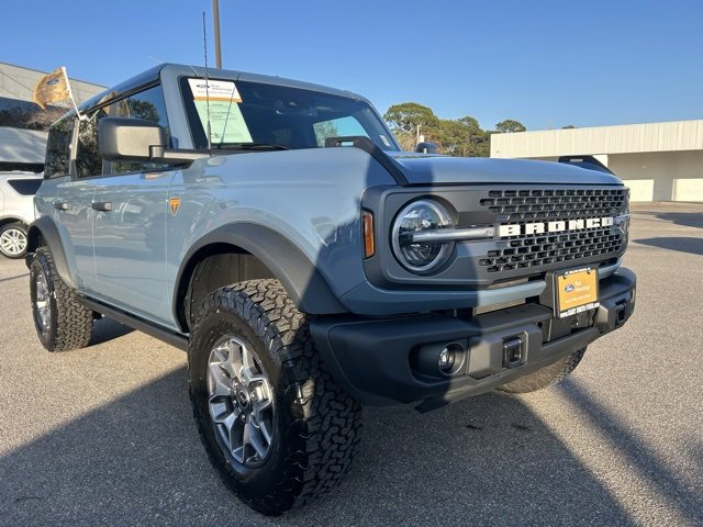 Certified 2025 Ford Bronco Badlands image 2