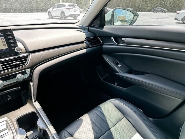 Used 2020 Honda Accord Touring image 33