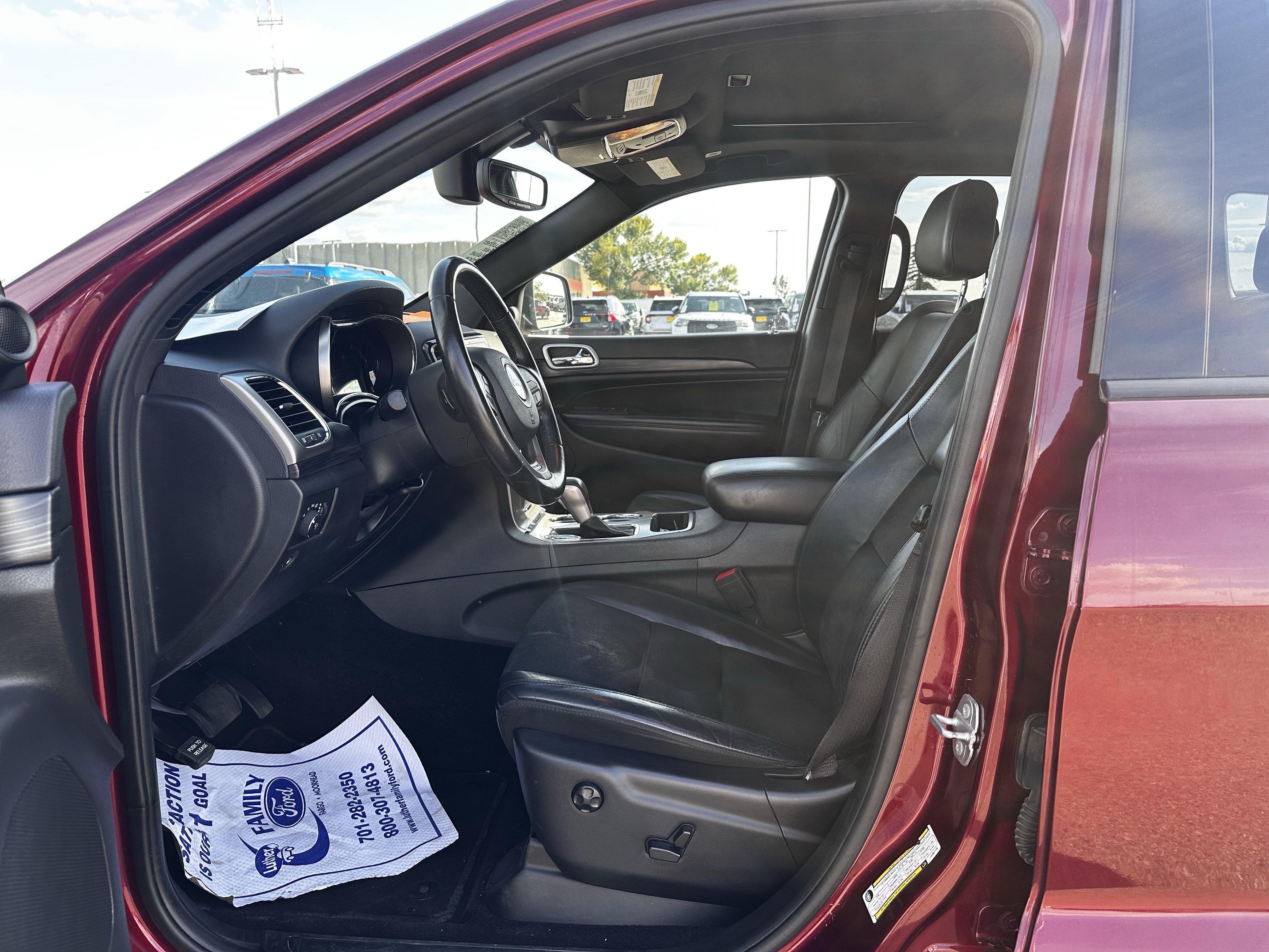 Used 2020 Jeep Grand Cherokee Altitude AWD/4WD image 20