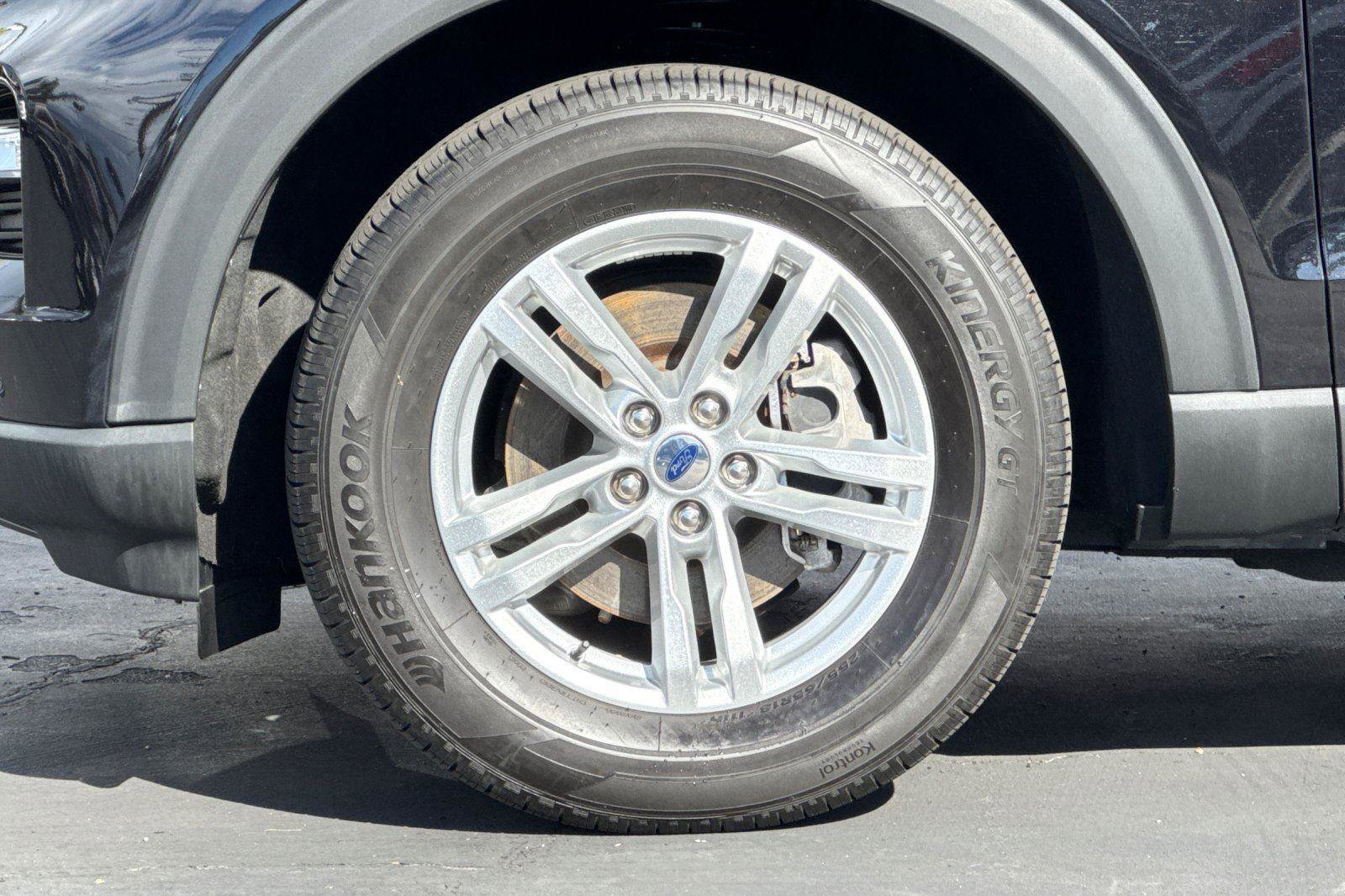 Certified 2023 Ford Explorer XLT w/ Equipment Group 202A image 35