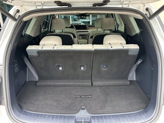 Used 2021 Hyundai Palisade Limited FWD image 18
