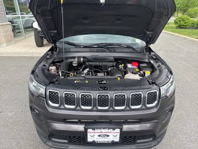 Used 2024 Jeep Compass Latitude AWD/4WD image 19