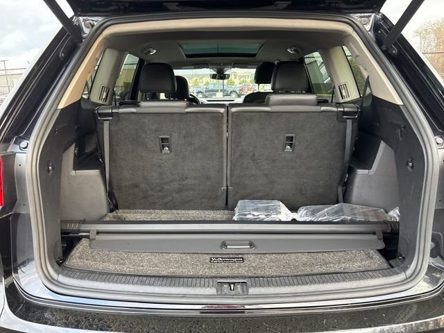 Used 2021 Volkswagen Atlas SEL Premium image 11