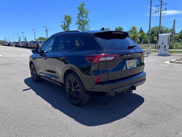 Certified 2023 Ford Escape ST-Line Elite w/ Premium Technology Package AWD/4WD image 7