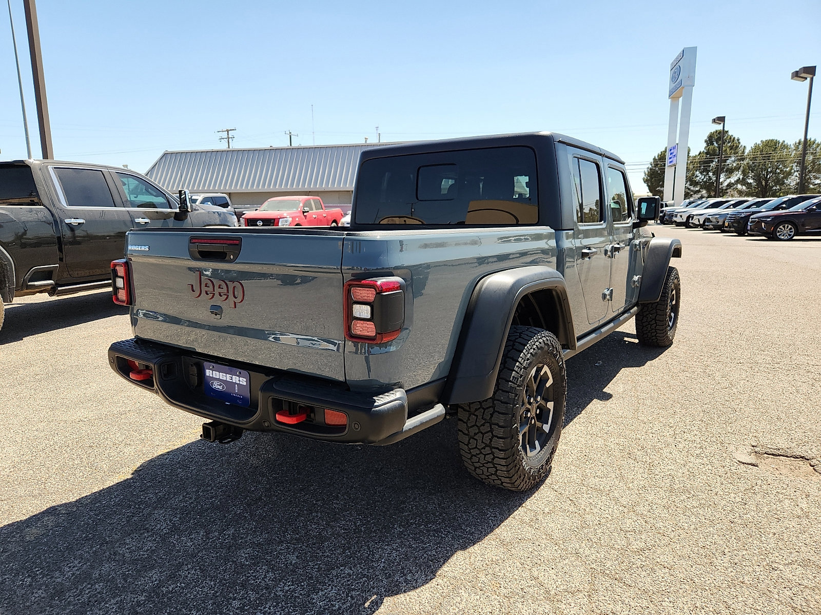 Used 2024 Jeep Gladiator Rubicon w/ Technology Group image 5