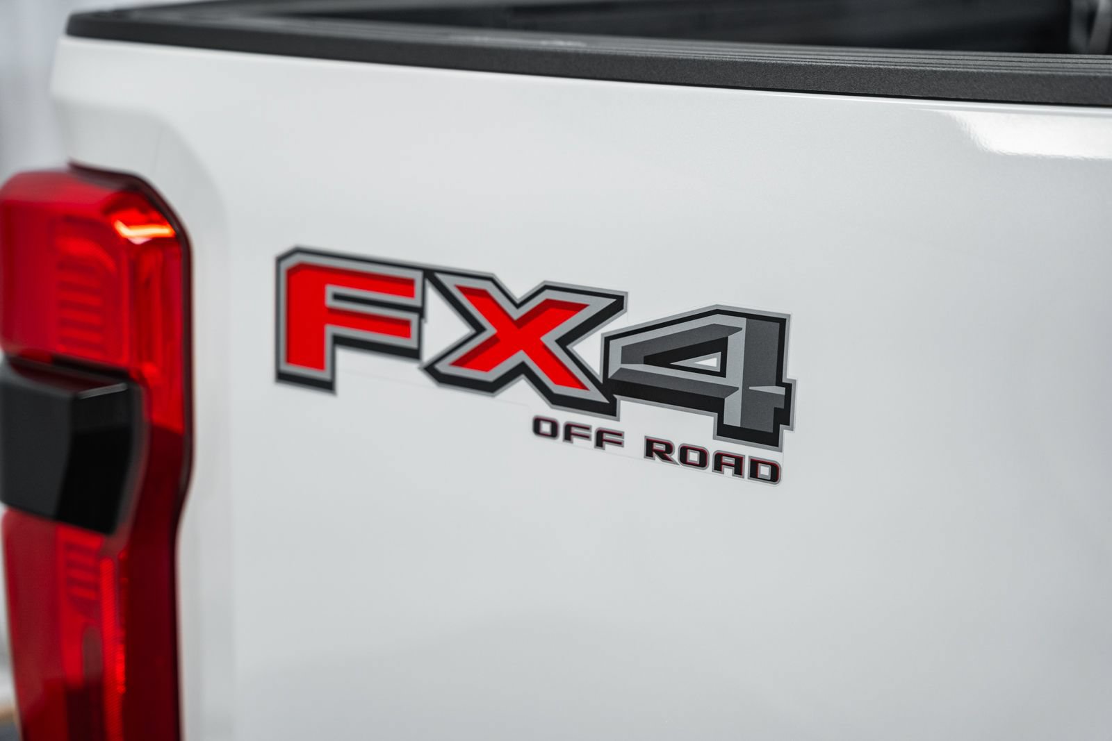 Certified 2024 Ford F250 Platinum AWD/4WD image 30