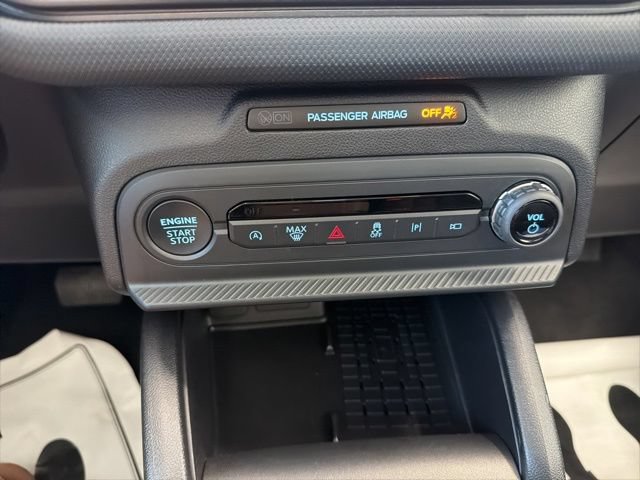 Certified 2025 Ford Bronco Sport Outer Banks w/ Outer Banks Tech Package+ AWD/4WD image 21