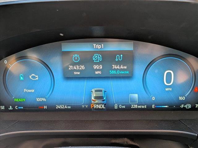 Certified 2025 Ford Escape SE w/ PHEV Premium Package FWD image 12