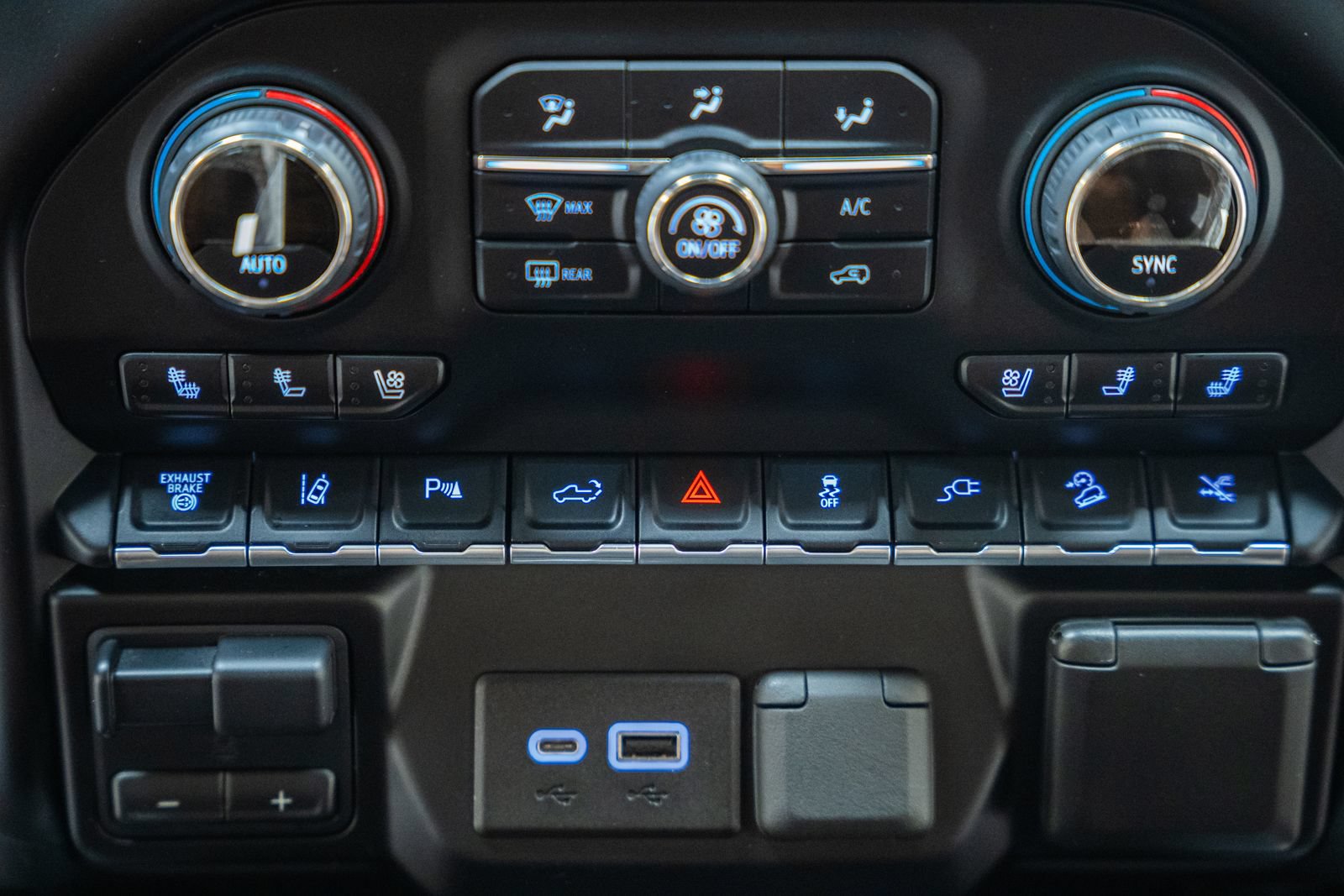 Used 2022 Chevrolet Silverado 3500 High Country w/ Z71 Off-Road Package AWD/4WD image 33