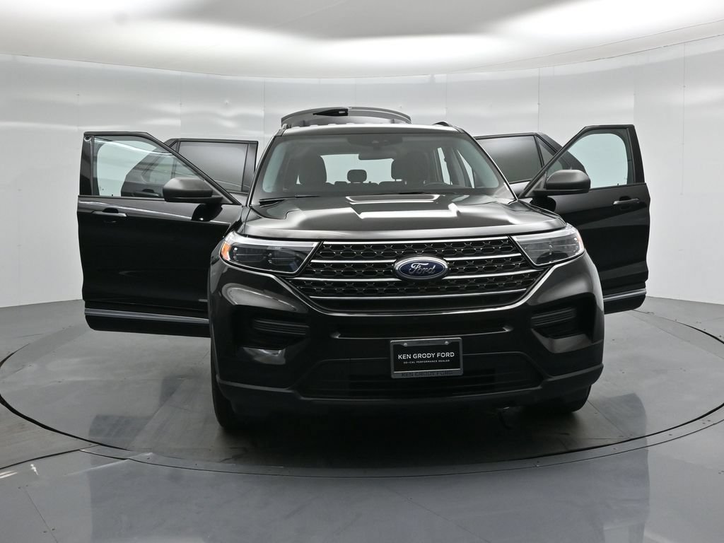 Certified 2023 Ford Explorer XLT RWD image 29