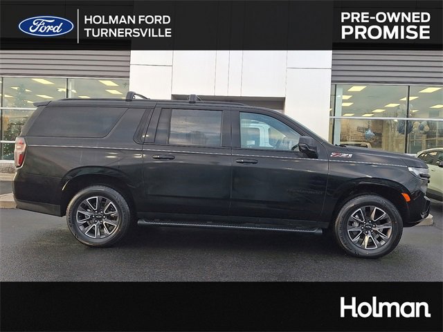 Used 2023 Chevrolet Suburban Z71 w/ Luxury Package image 5