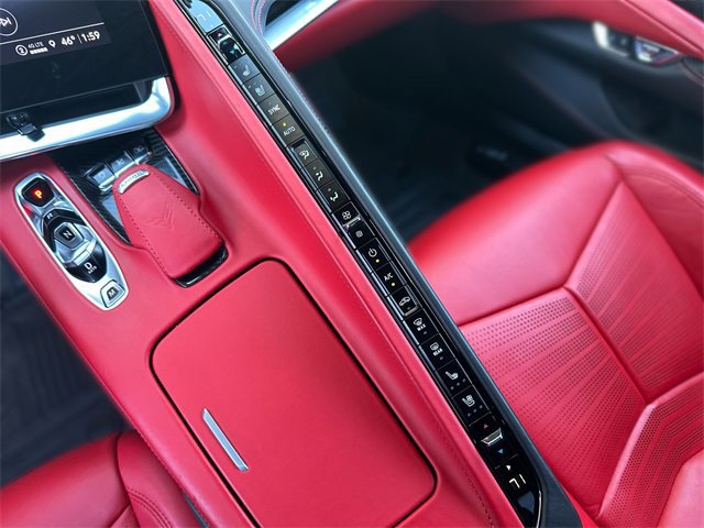 Used 2021 Chevrolet Corvette Stingray w/ Z51 Performance Package image 20