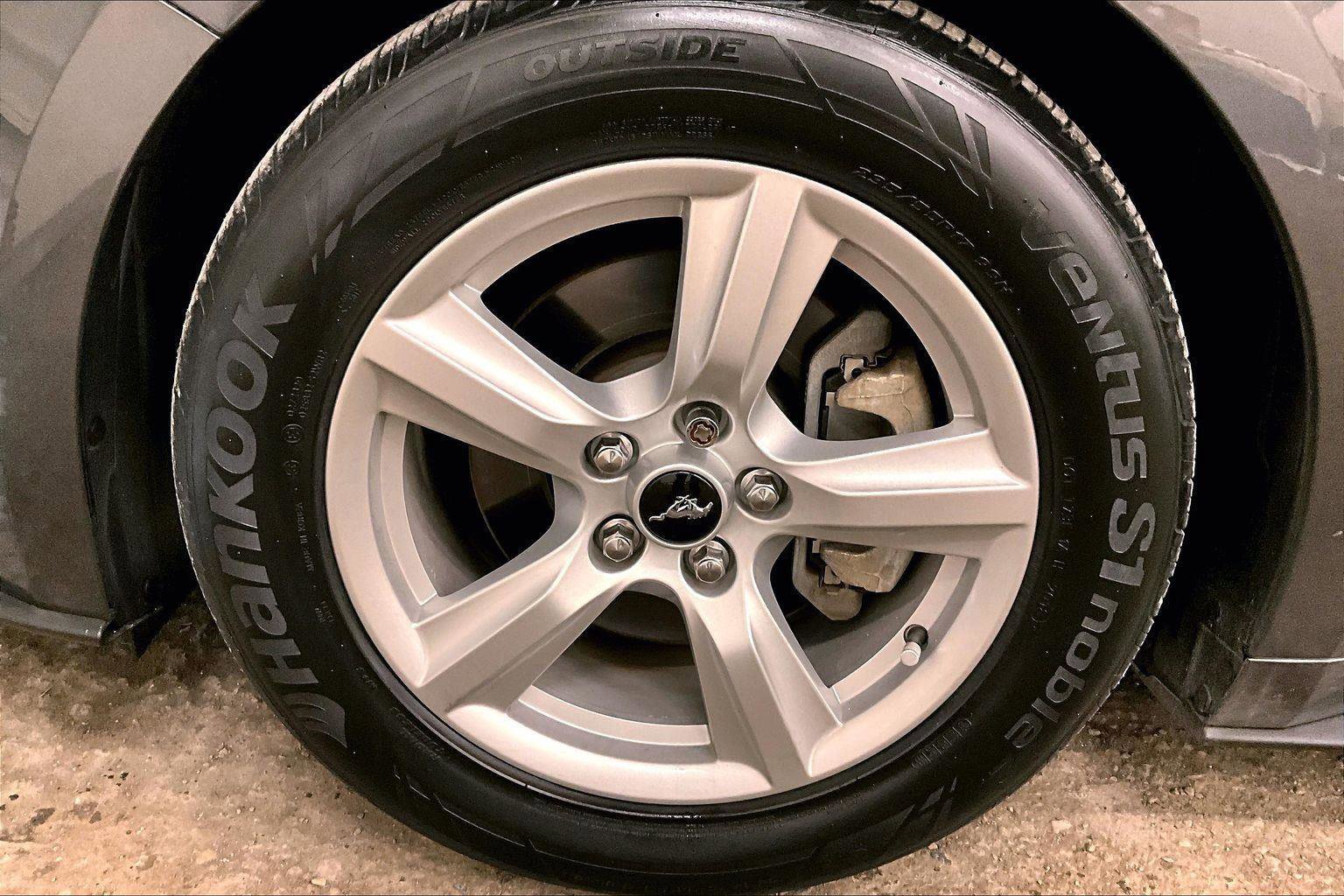 Certified 2019 Ford Mustang Convertible image 10