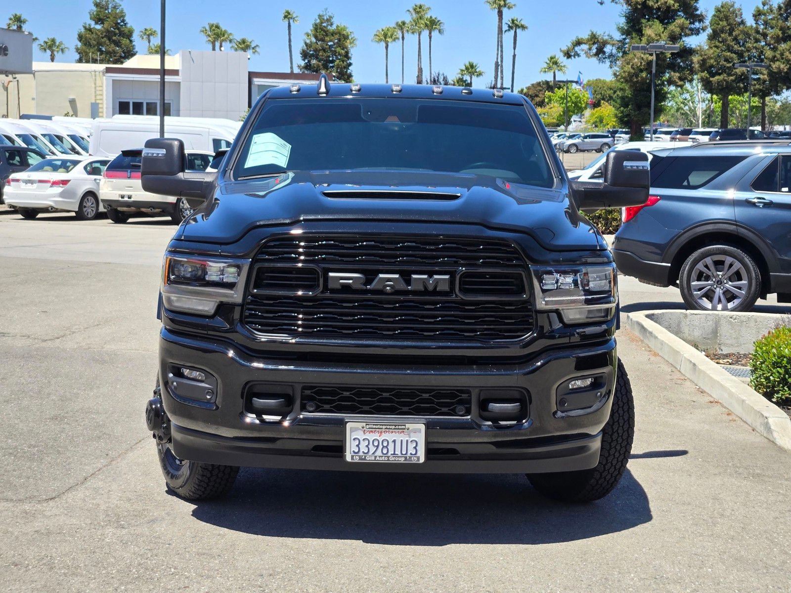 Used 2023 RAM 3500 Limited AWD/4WD image 2