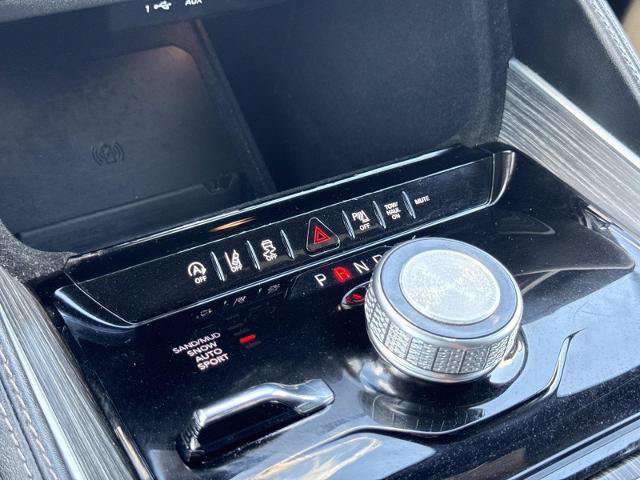 Used 2023 Jeep Wagoneer L Series II AWD/4WD image 31