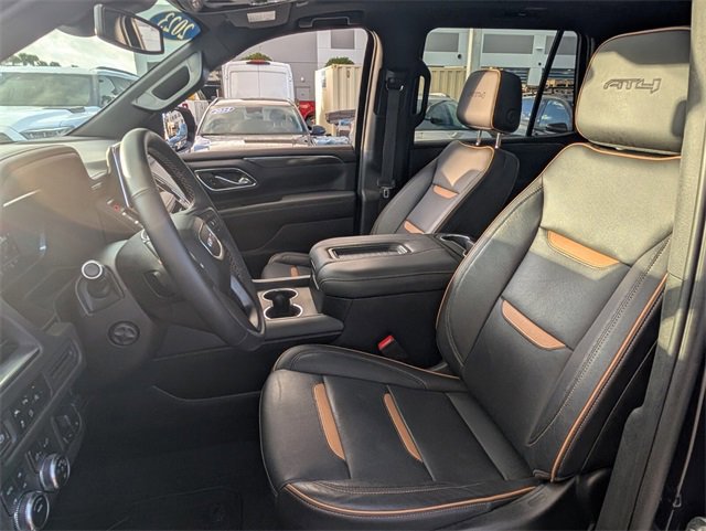 Used 2023 GMC Yukon AT4 w/ Max Trailering Package image 9