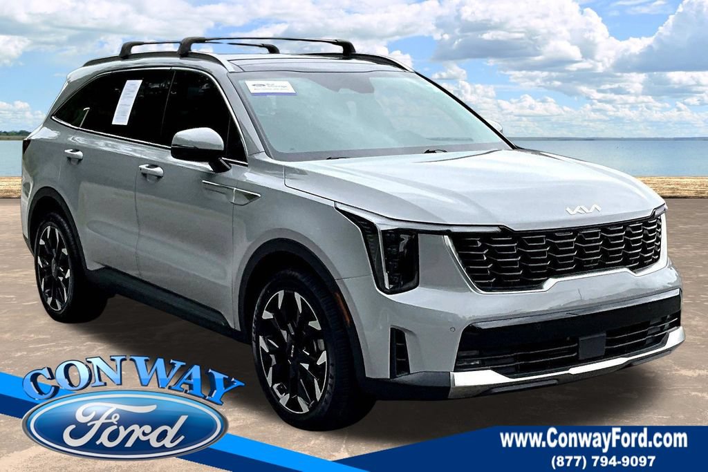 Used 2025 Kia Sorento EX w/ Panoramic Sunroof Package