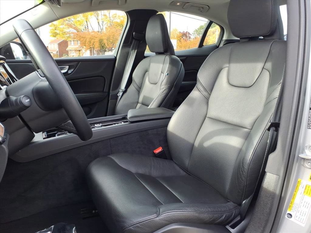 Used 2024 Volvo S60 B5 Plus image 18