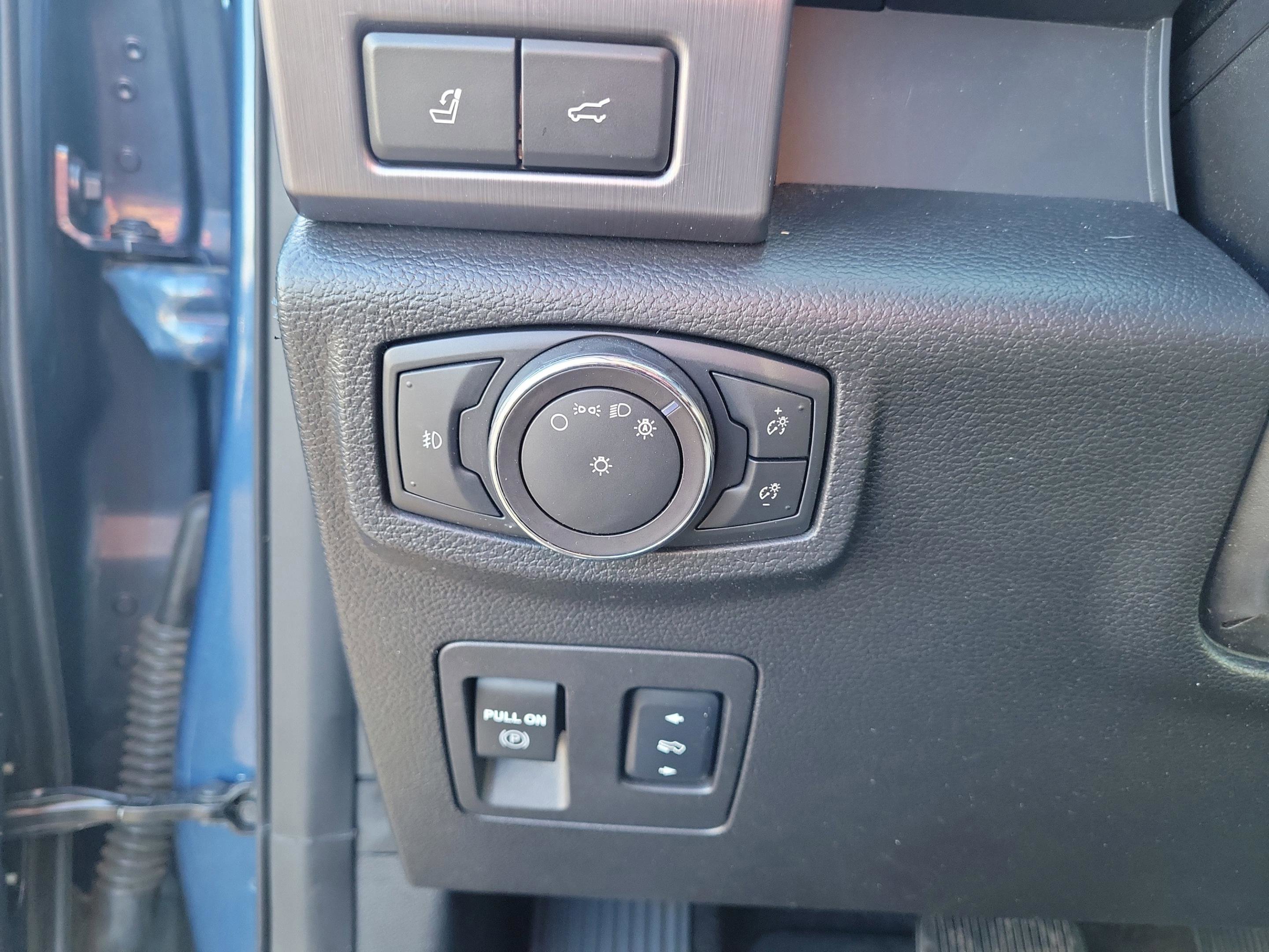 Certified 2018 Ford Expedition Platinum AWD/4WD image 23