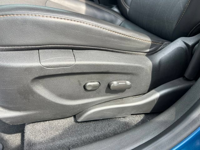 Used 2019 Chevrolet Trax LT w/ Sun & Sound Package FWD image 21