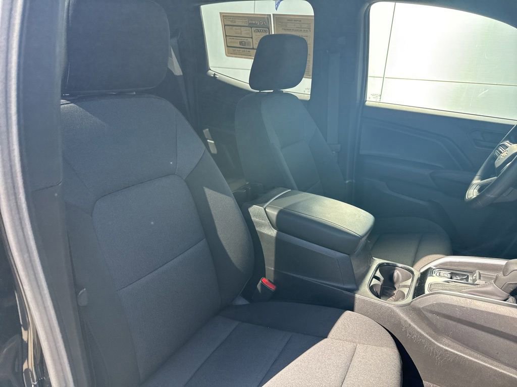 Used 2025 Chevrolet Colorado W/T w/ Advanced Trailering Package image 28