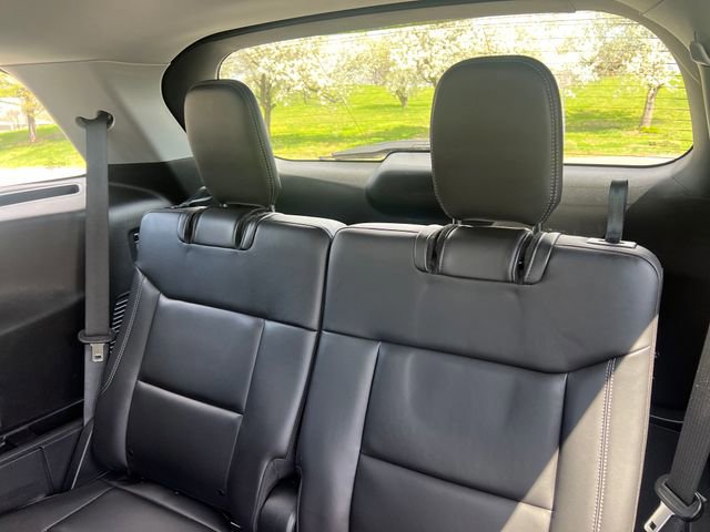 Certified 2022 Ford Explorer XLT w/ Equipment Group 202A AWD/4WD image 26