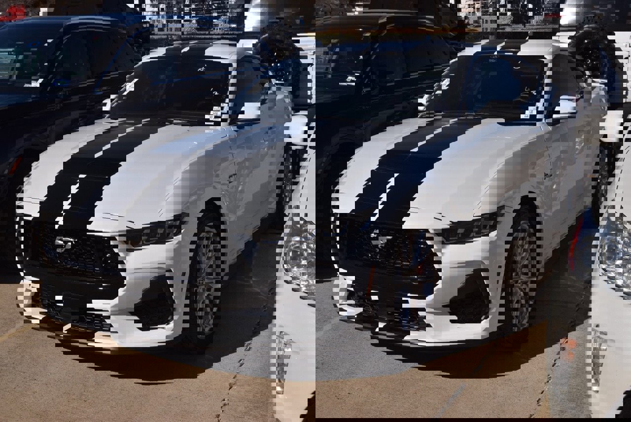 Certified 2025 Ford Mustang GT Premium image 1