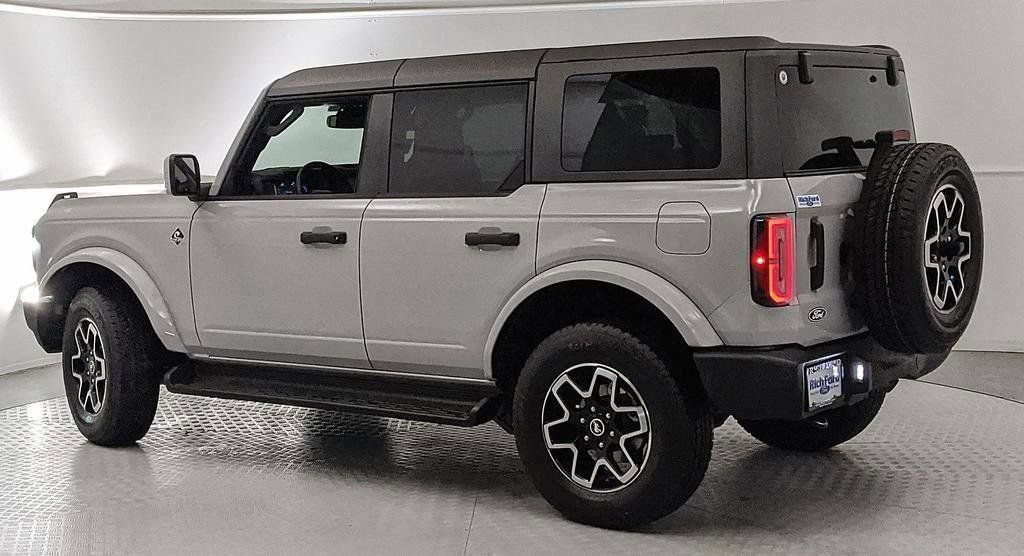 Certified 2026 Ford Bronco Outer Banks AWD/4WD image 4