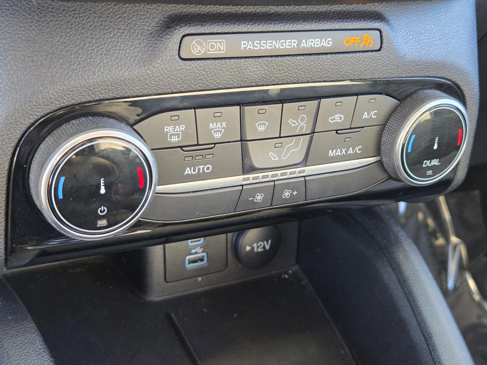 Certified 2022 Ford Escape SE image 22