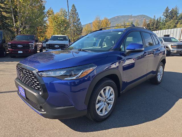 Used 2022 Toyota Corolla Cross LE w/ Moonroof Package AWD/4WD image 4