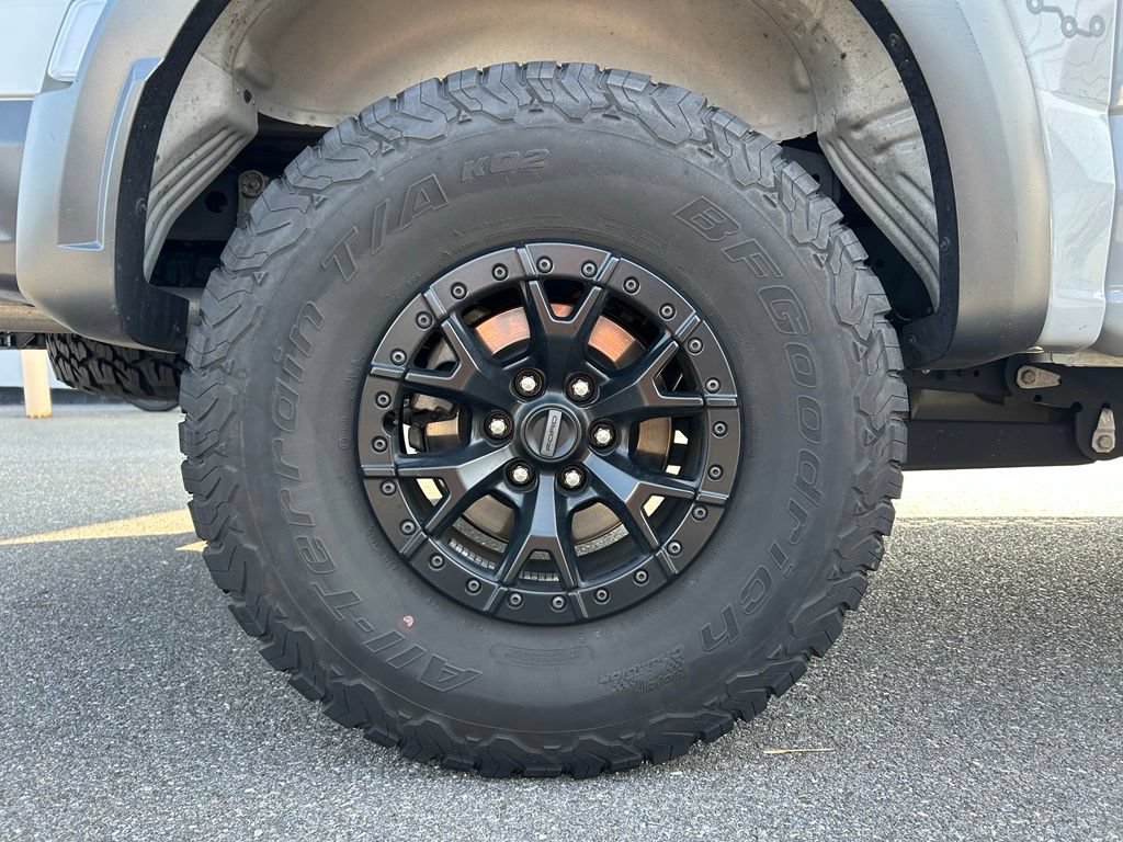 Certified 2023 Ford F150 Raptor w/ Raptor 37 Performance Package AWD/4WD image 11
