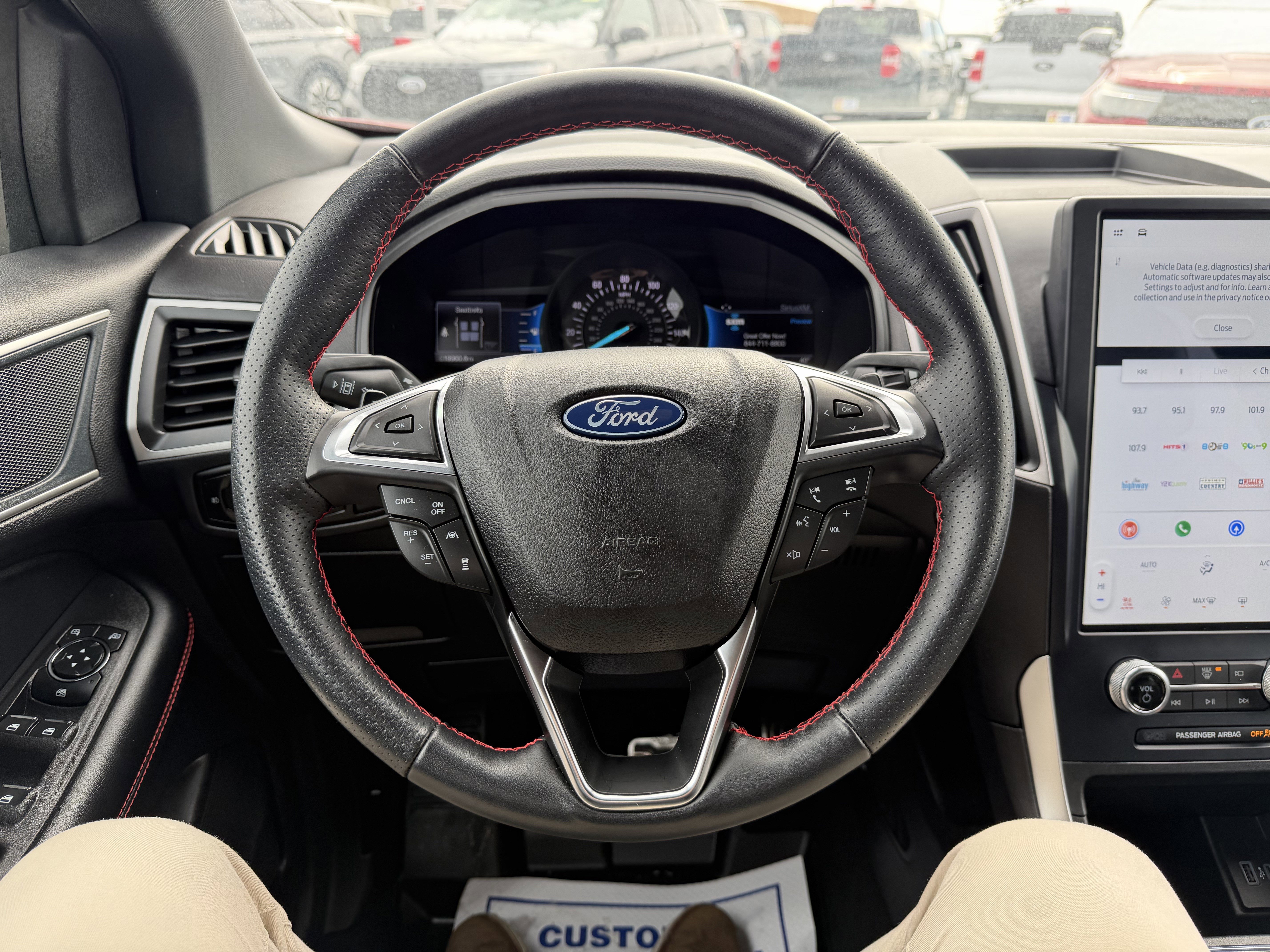 Certified 2024 Ford Edge ST-Line w/ Class II Trailer Tow Package image 9