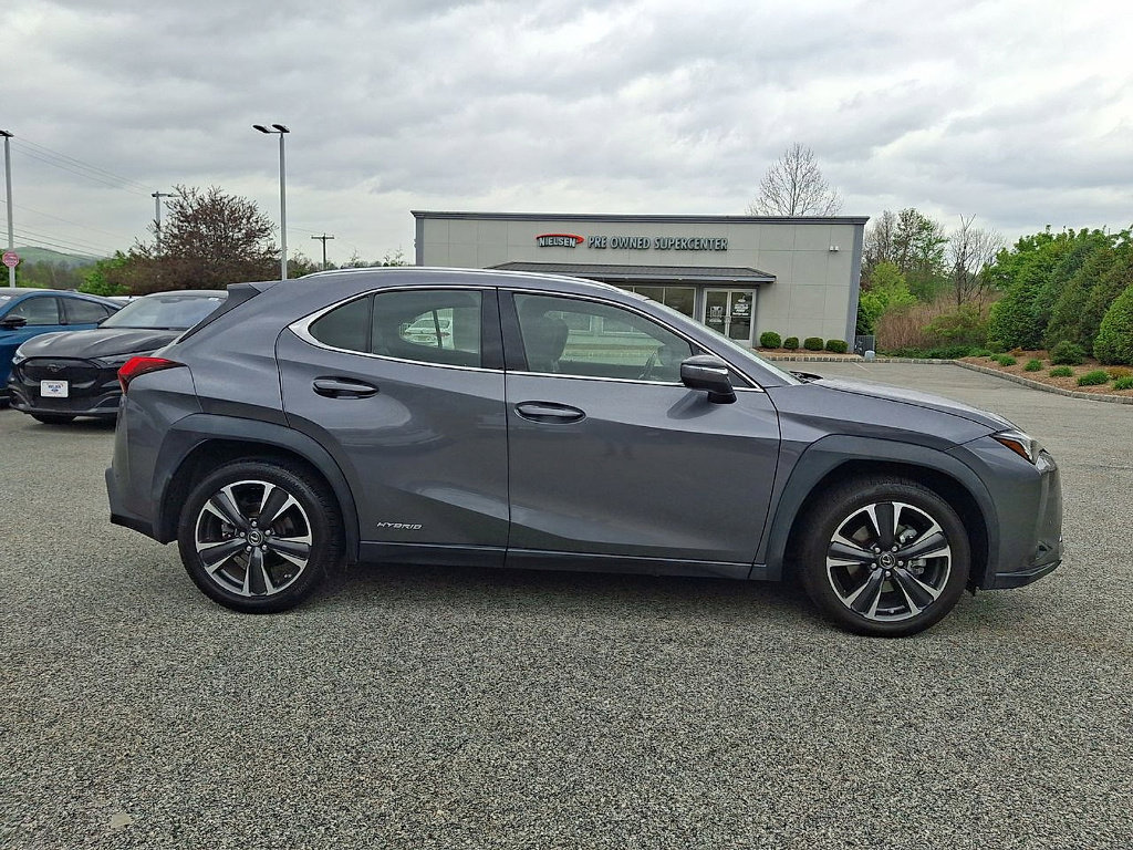Used 2019 Lexus UX 250h w/ Premium Package AWD/4WD image 26