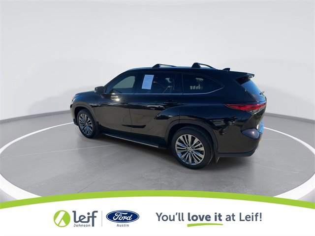 Used 2022 Toyota Highlander Platinum image 8