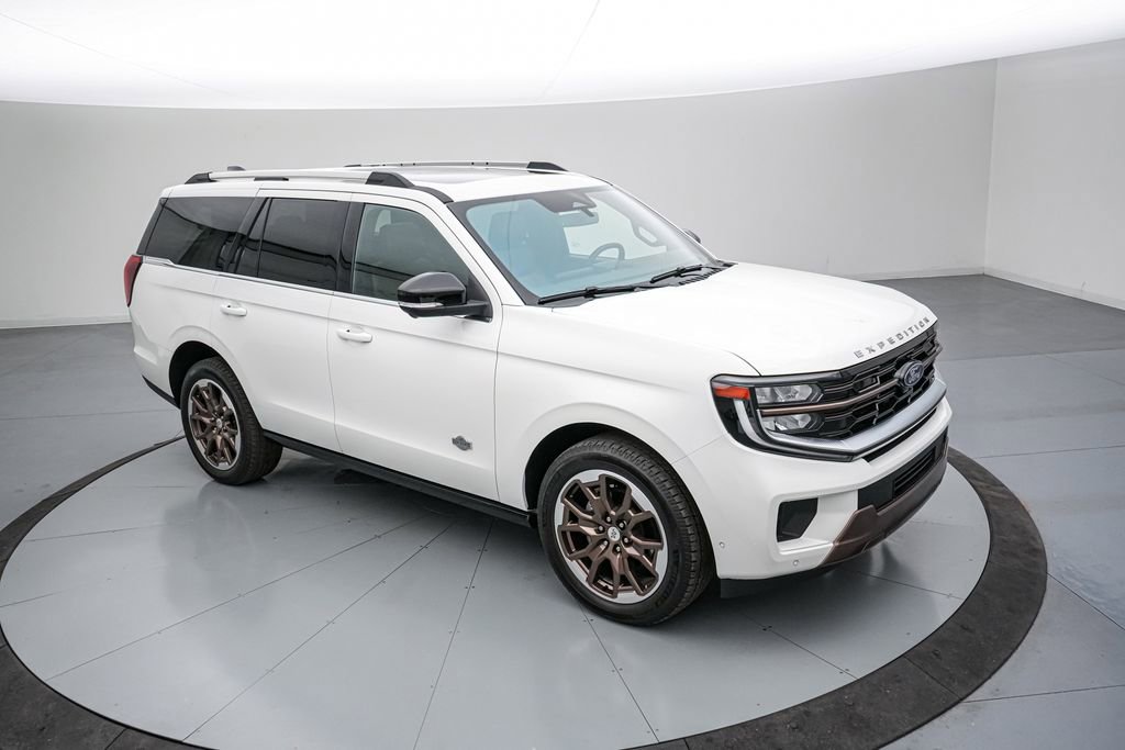 Certified 2025 Ford Expedition King Ranch AWD/4WD image 3