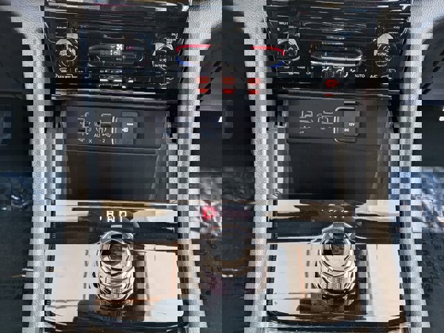 Used 2024 Jeep Grand Cherokee Laredo X image 21