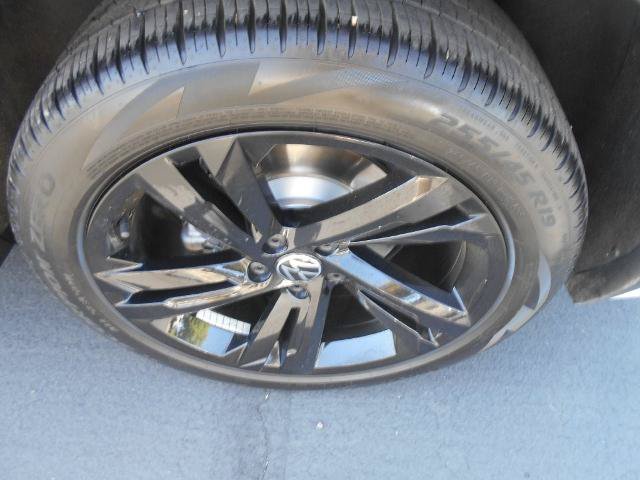 Used 2024 Volkswagen Tiguan SE R-Line AWD/4WD image 12