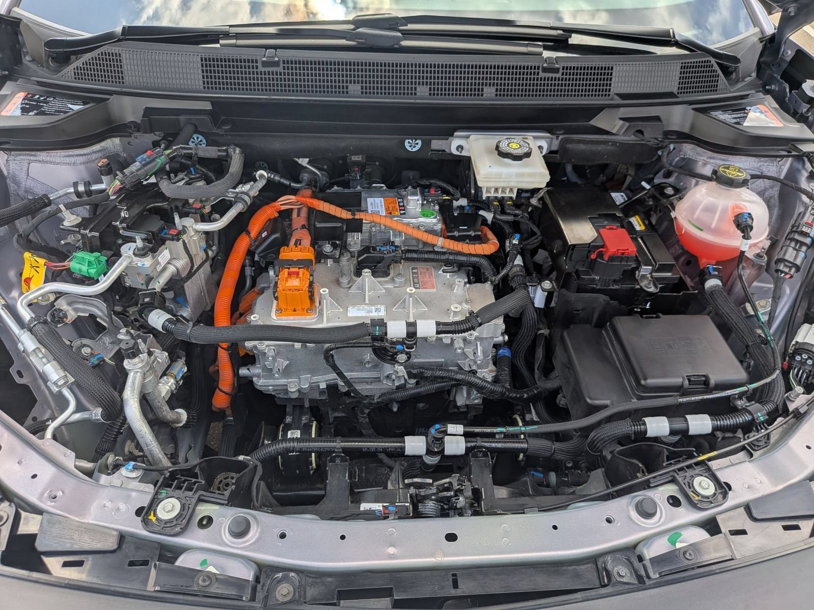 Used 2025 Chevrolet Equinox EV LT FWD image 31