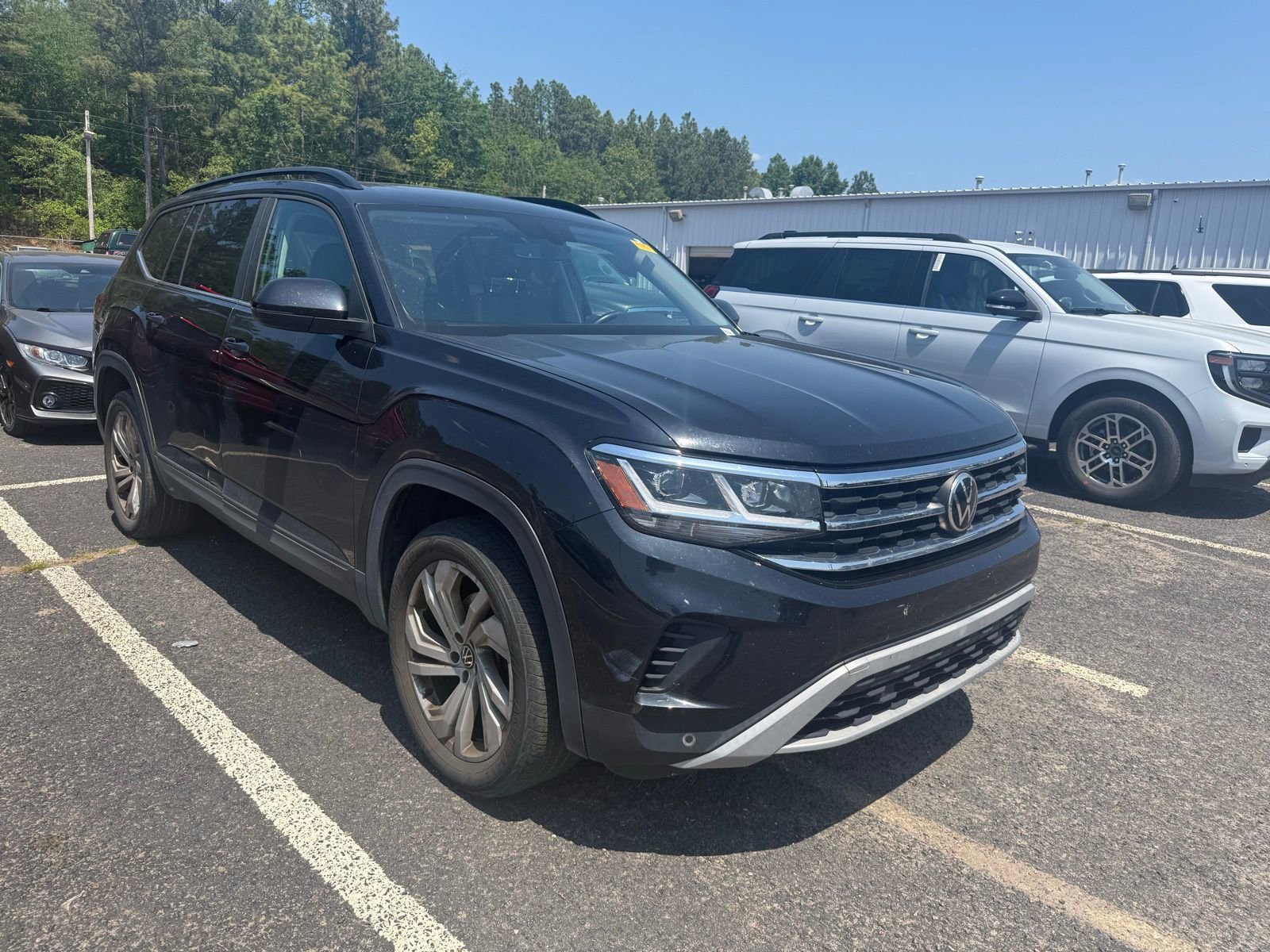 Used 2021 Volkswagen Atlas SE FWD image 1
