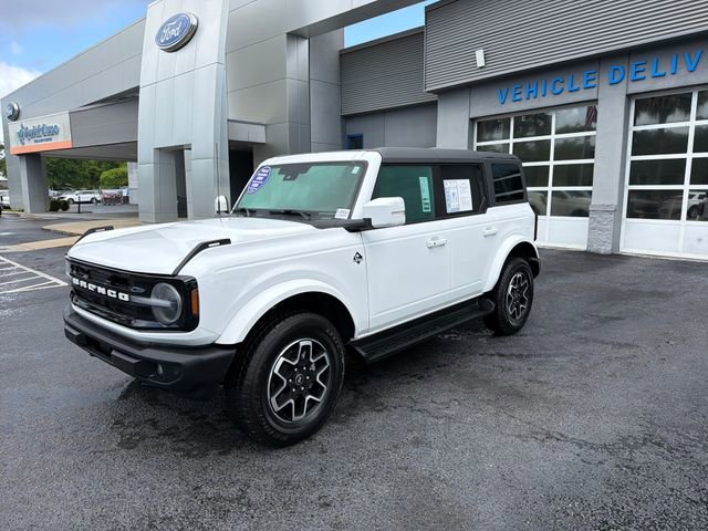 Certified 2025 Ford Bronco Outer Banks AWD/4WD image 4