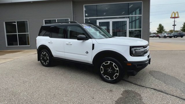 Certified 2021 Ford Bronco Sport Outer Banks w/ Outer Banks Package AWD/4WD image 3