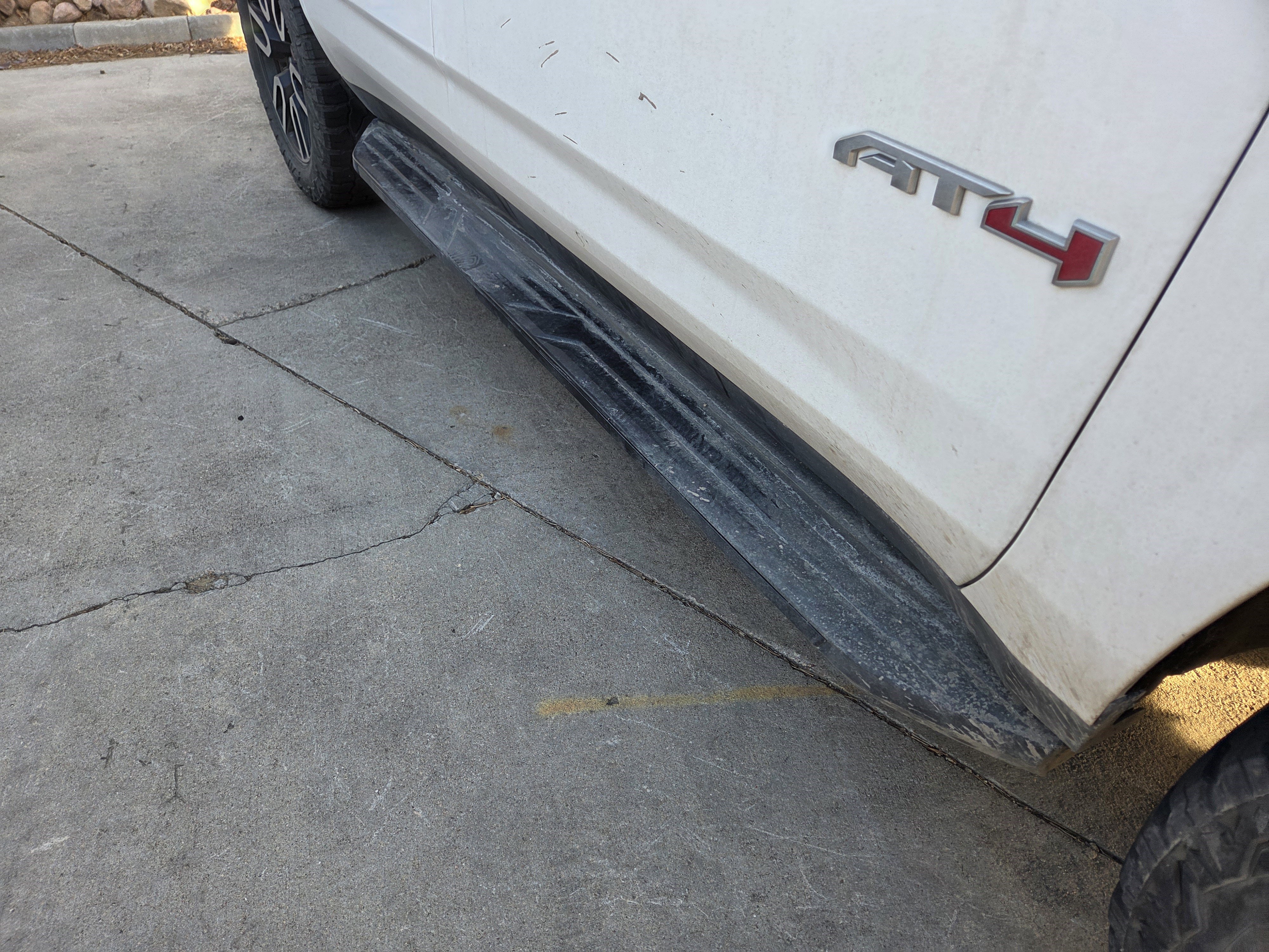 Used 2023 GMC Yukon AT4 w/ Technology Package image 17