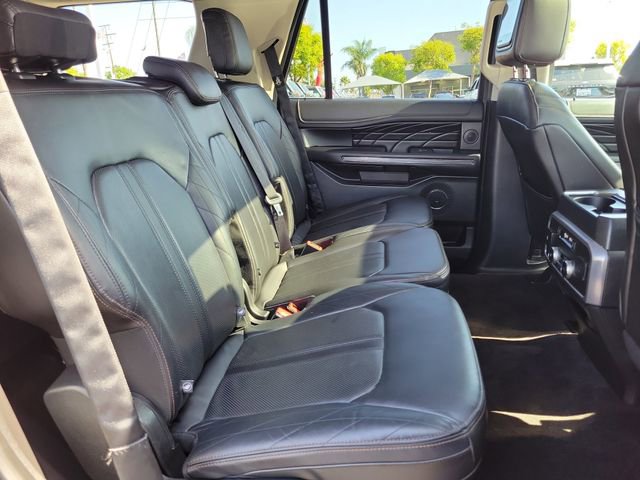Certified 2018 Ford Expedition Platinum RWD image 23