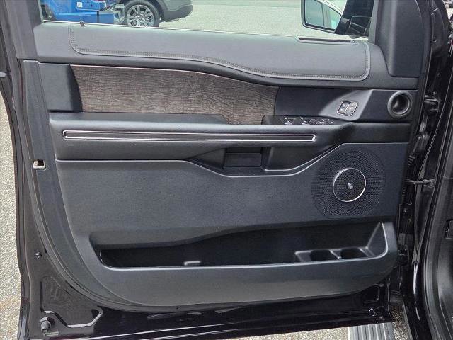 Certified 2021 Ford Expedition Limited image 12