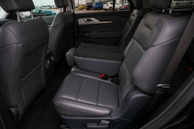 Certified 2025 Ford Explorer Active w/ Active Comfort Package image 35